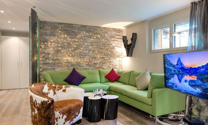Zermatt Apartment | Cosy apartment for 8 guests with WIFI, TV and terrace