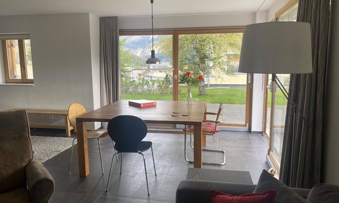 Grisons Apartment | Cosy apartment for 8 people with WIFI, TV and balcony