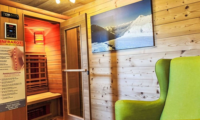 Donnersbach Apartment | Cosy apartment for 6 people with WIFI, TV, patio and pets allowed