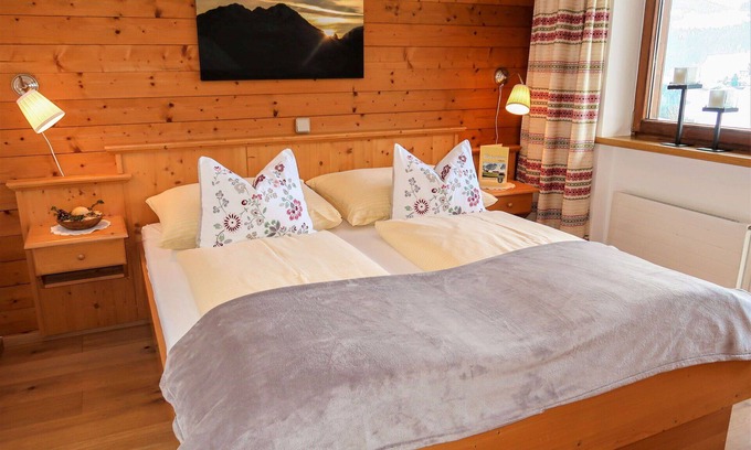 Wildschoenau Apartment | Cosy apartment for 2 people with WIFI, TV and patio