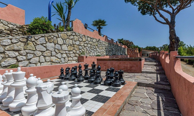 Naregno Apartment | Cosy apartment for 5 people with WIFI, A/C, pool and terrace
