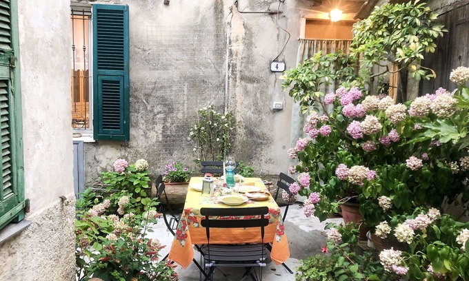 Pietrabruna Apartment | Cosy apartment for 4 people with TV and terrace