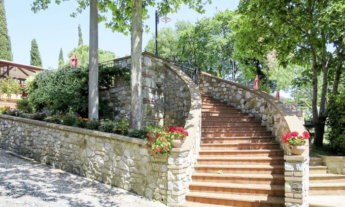 Santa Luce Apartment | Cosy apartment for 5 guests with pool, WIFI, TV, terrace and pets allowed