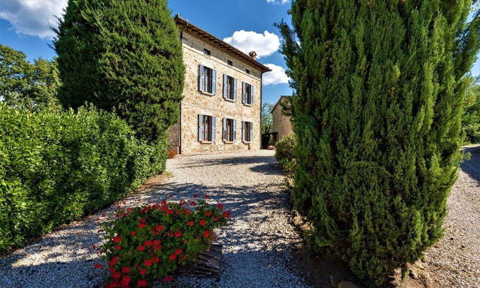 Casole d'Elsa House | Cosy apartment in villa for 2 people with pool, WIFI, TV, patio and panoramic view