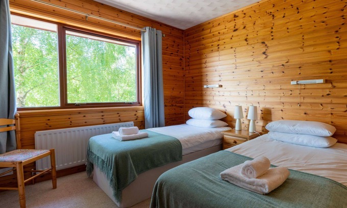 East Lewiston House | Cosy apartment in villa for 6 guests with WIFI, TV, patio and panoramic view