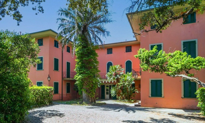 Rosignano Marittimo Apartment | Cosy apartment for 4 guests with pool, WIFI and patio