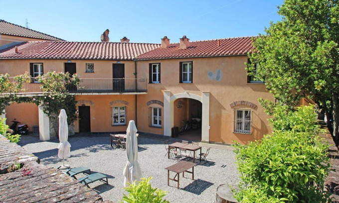 Santo Stefano del Ponte Villa | Cosy apartment in villa for 6 people with WIFI, TV, panoramic view and parking