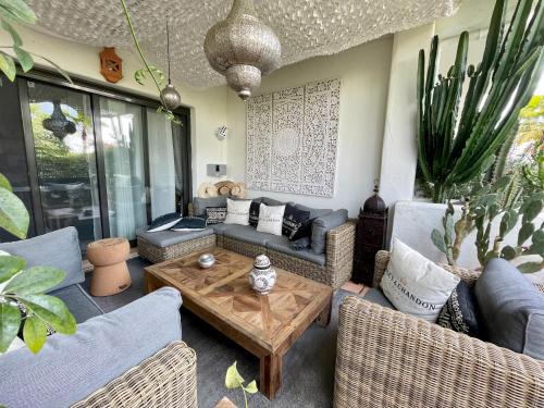 New Golden Mile Apartment | Cosy Apartment Resina Golf & Pool Estepona Costa del Sol