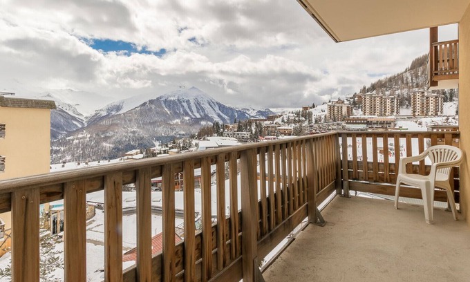 Orcieres-Merlette Apartment | Cosy apt 4/6 ppl, balcony, ski runs direct access