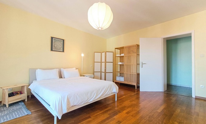 Poincare Apartment | Cosy & comfortable stay in downtown Strasbourg