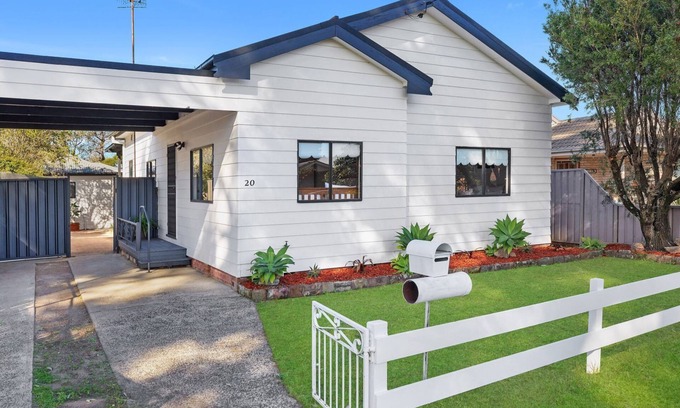 Ettalong Beach House | Cosy Cottage in the heart of Ettalong