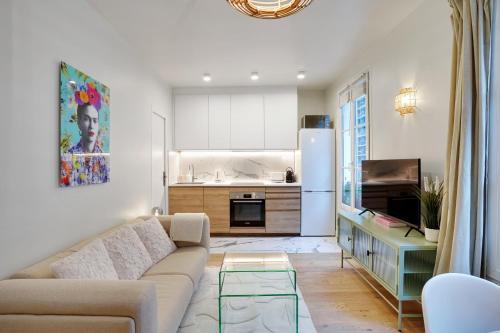 Silly-Gallieni Apartment | Cosy Flat