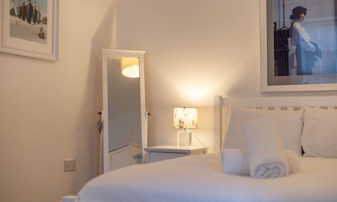 St. Andrews Apartment | Cosy Garden Cottage | Fleming Place