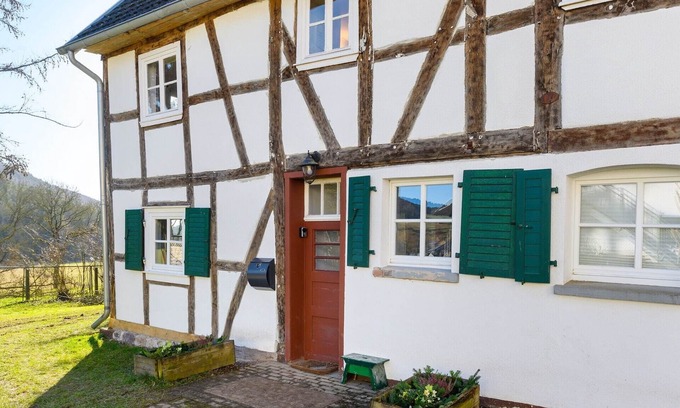 Eppe Villa | Cosy historic mansion in holiday region of Hesse