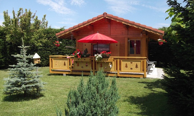 Larringes Ski Chalet | Cosy little chalet between lake and mountains