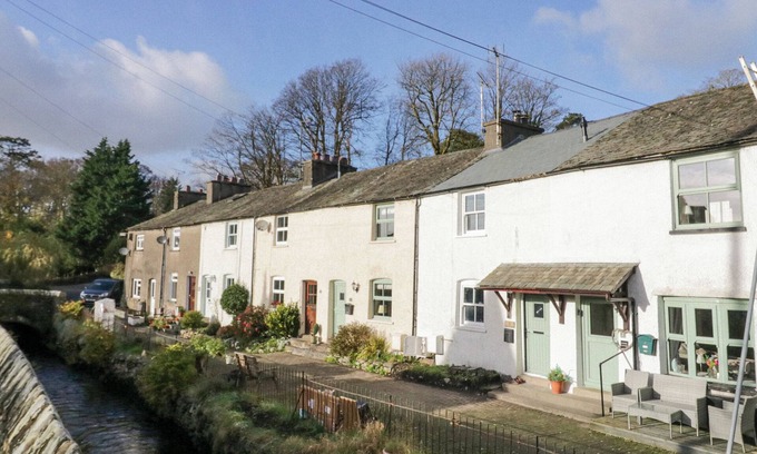 Cark Cottage | COSY LOGS COTTAGE, pet friendly, with a garden in Cark In Cartmel