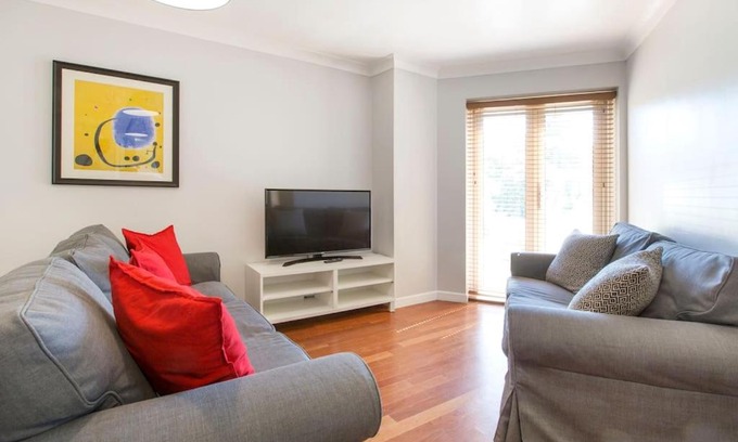 Summertown Apartment | Cosy Modern Oxford Apartment