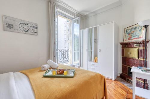 Saint-Merri Apartment | Cosy Parisian 1Bdr Flat - Prime Location le Marais