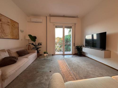 Urago Mella Apartment | Cosy Penthouse near the hospital