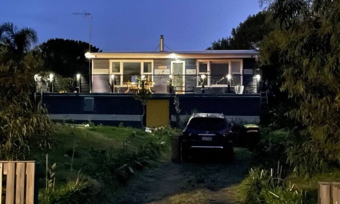 Venus Bay House | Cosy Tin Shack - Cheapest house in Venus Bay
