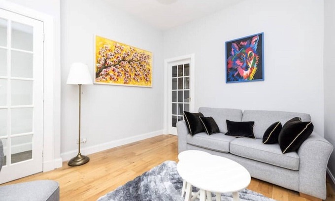 Peebles Apartment | Cosy town centre cottage