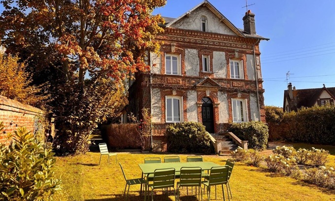 Touques Villa | Cosy villa close to town and sea