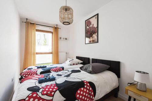 Magny-le-Hongre Apartment | Cosygreen77- Spacious apt with garden & parking, 7mns by car from Disneyland