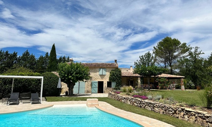 Cotignac Villa | Cotignac - Villa Libellule - 5 bedrooms, 6 beds, 3 baths