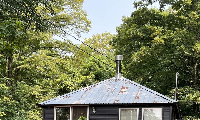 Brewster Cottage | Cottage at Lobster Hill Farm