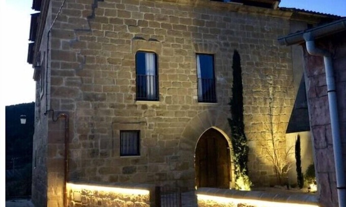 Villalba de Rioja House | Cottage boutique palace condes de cirac