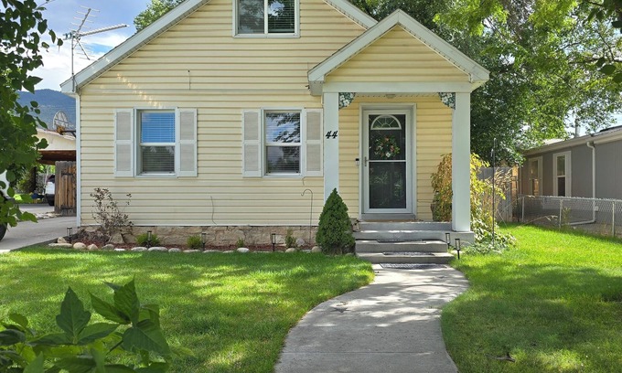 Manti House | Cottage Home with Temple View