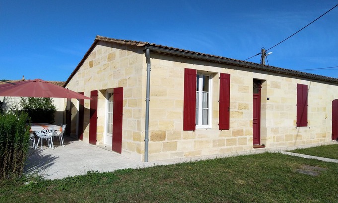 Listrac-Medoc House | Cottage House in Médoc: A Getaway between Vineyards, Ocean and Heritage