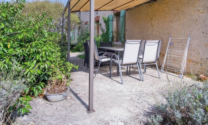 Giroux Other | Cottage in an old remote farmhouse near ChÃ¢teauroux