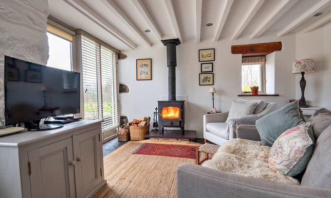 Rhyd-y-clafdy House | Cottage in Llangybi near Criccieth Beach