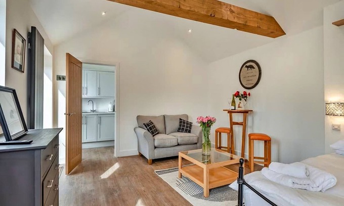 Thurlby House | Cottage in Northumberland with Riverside Walk