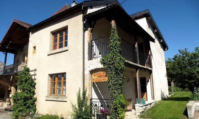 Mieges Cottage | Cottage in the valley of Mièges.