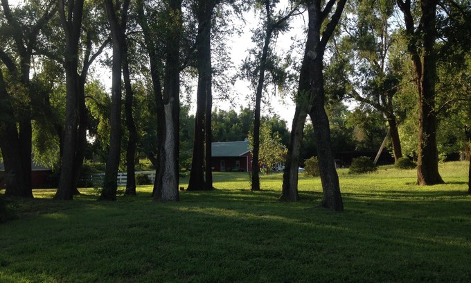 Reno County Cottage | Cottage In The Woods