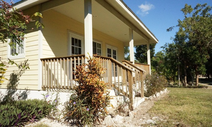 Greencastle House | Cottage - Island Seaside Suites