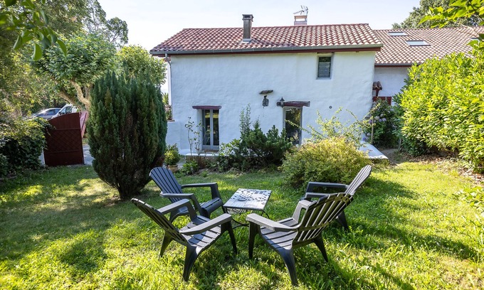 Urcuray Cottage | Cottage located in a natural environment, located between sea and mountain.