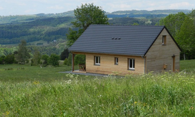 Faverolles Ski Chalet | Cottage near Lake Garabit Granval