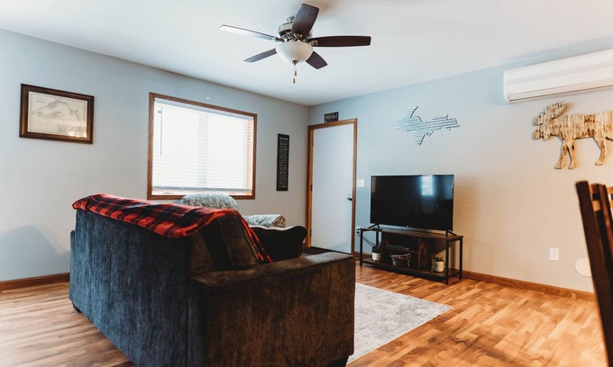Shingleton Cottage | Cottage near Munising, Pictured Rocks, Waterfalls, hiking, Snowmobile/ATV trails