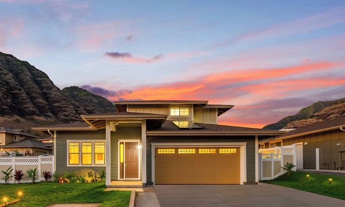 Makaha Valley House | Cottage Nene by AvantStay | Mountain View + Garden