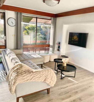 Myrtleford House | Cottage on The Hill