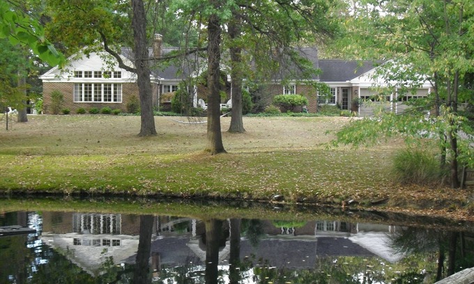 Medina House | Cottage on the Hill - Your Home Away From Home