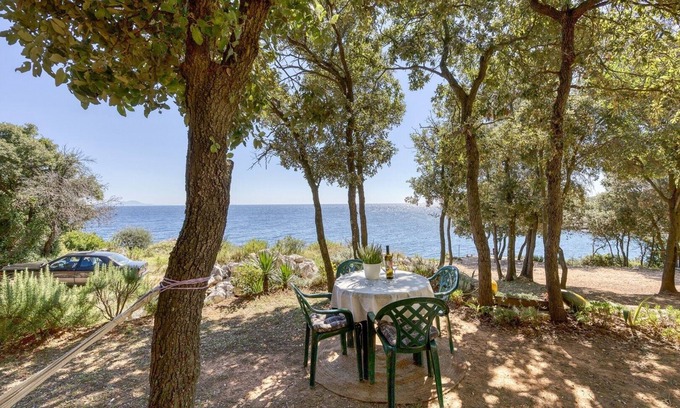 Kavran Apartment | Cottage on the Kavran Beach