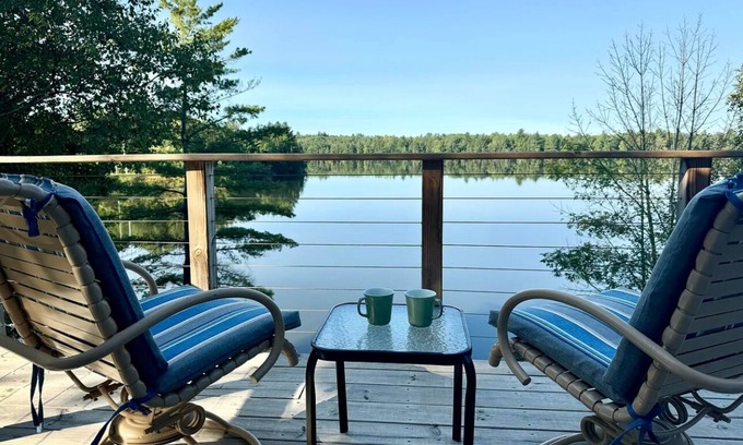 Mio Cottage | Cottage right on the AuSable River in charming Mio