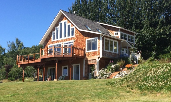 Kachemak House | Cottage Style Shabby Chic Luxury