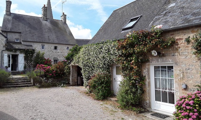 Picauville Cottage | COTTAGE - Theme Seasonal rental - Watercolor Stage tours