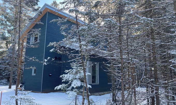 Sainte-Christine-d'Auvergne Ski Chalet | Country Comfort - Woods & RiverLa Sittelle