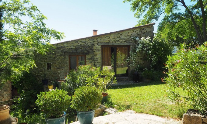 Saint-Michel-l'Observatoire Cottage | country holiday home - 2 rooms - 4 persons